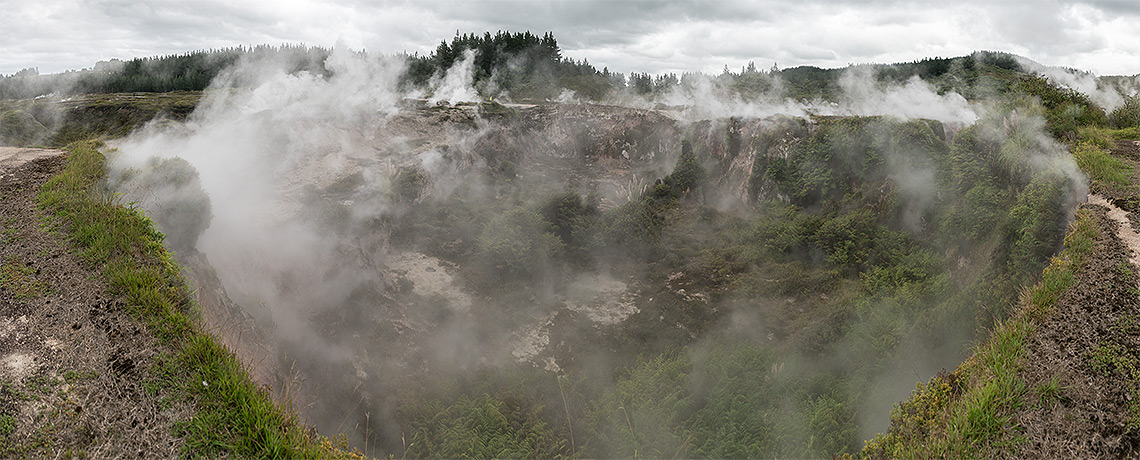 Craters of the Moon - Taupo © PhotoTravelNomads.com