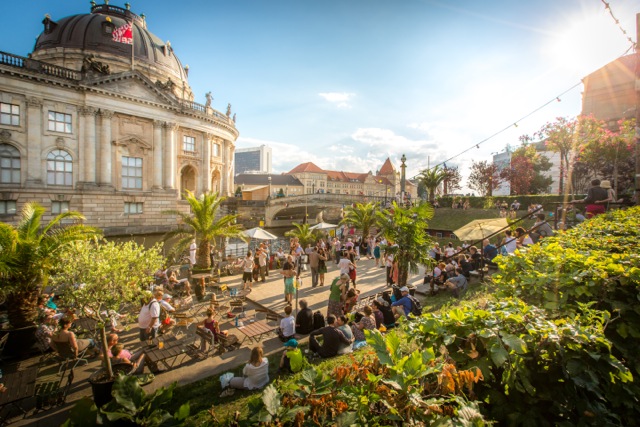 Berlin Must See: Museumsinsel im Sommer © PhotoTravelNomads.com