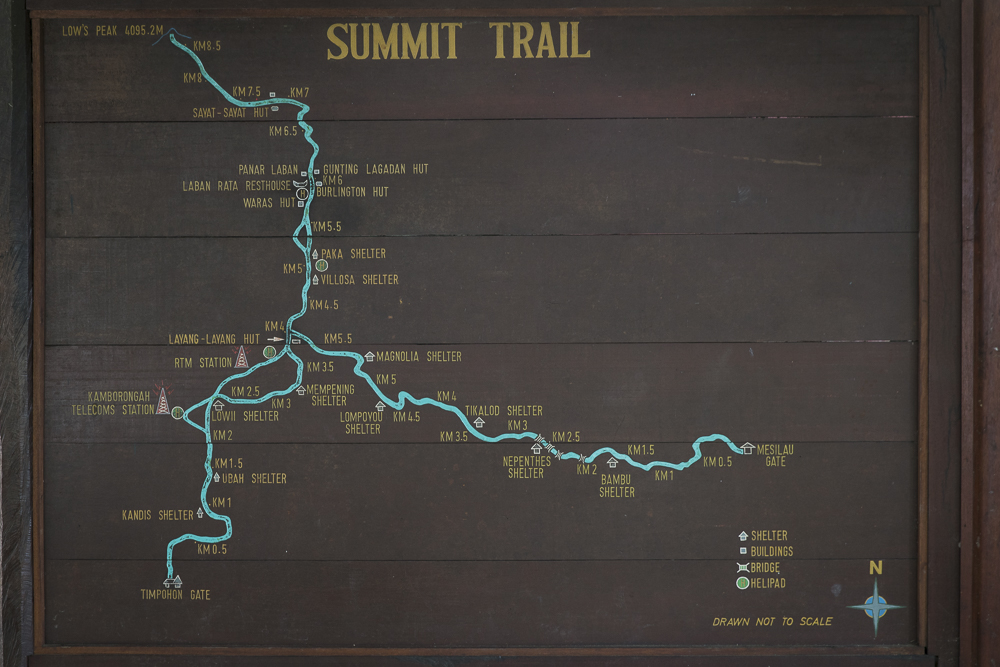 Die Route zur Spitze des Mount Kinabalu: Summit Trail