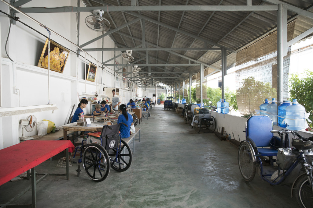 Agent Orange Workshop (Vietnam) © PhotoTravelNomads.com